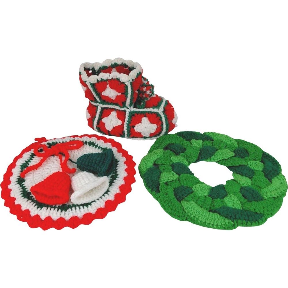 Vtg Handmade Christmas  Crochet Wreath Bells Wall Hanging Santa Boot Grannycore